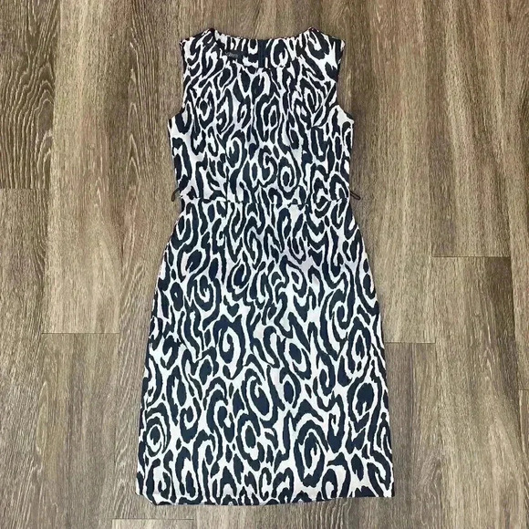 AGB Dresses & Skirts - Womens AGB Black and White Dress - 4P